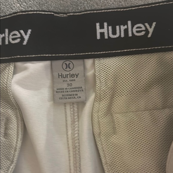 Hurley Tan size 30 Shorts - Picture 2 of 4